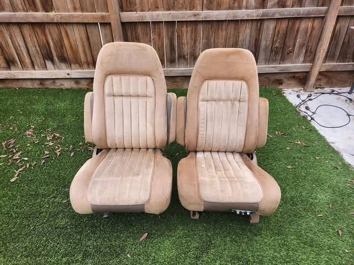 1988 – 1994 OBS BUCKET CHEVY SEATS - Image 4