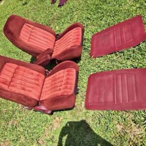 88-94 Chevy/Gmc Obs Bucket Seats and floor mats