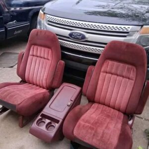88-94 Chevy/GMC burgundy bucket seats and center console
