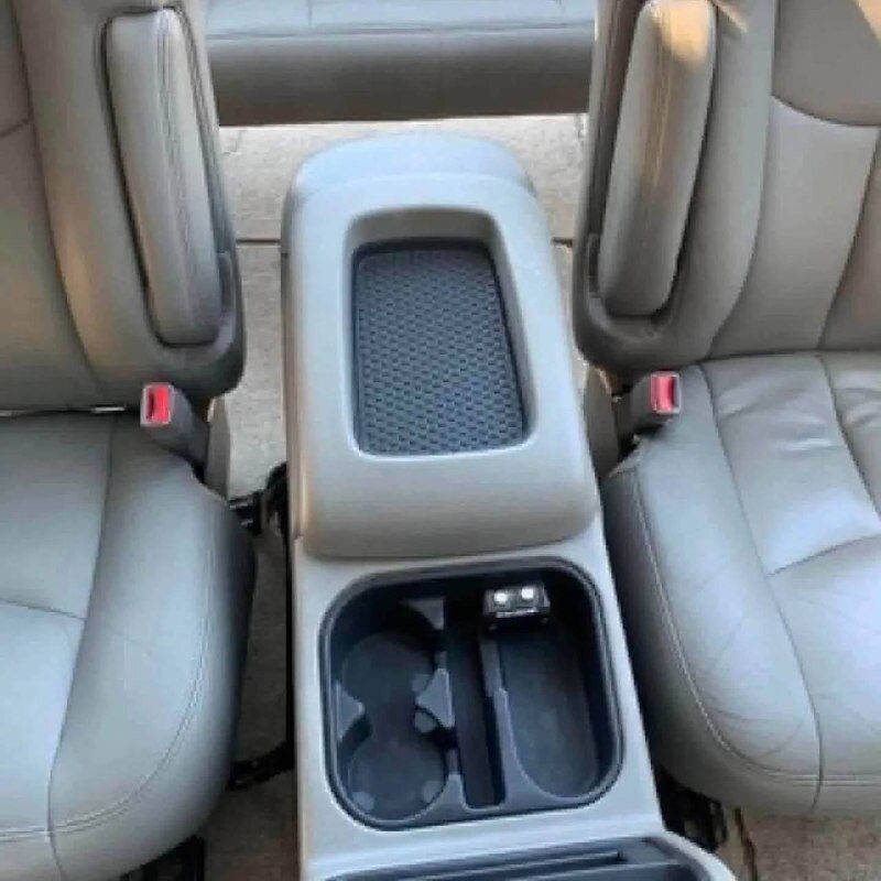 2004 Chevy Silverado Seats - Image 2